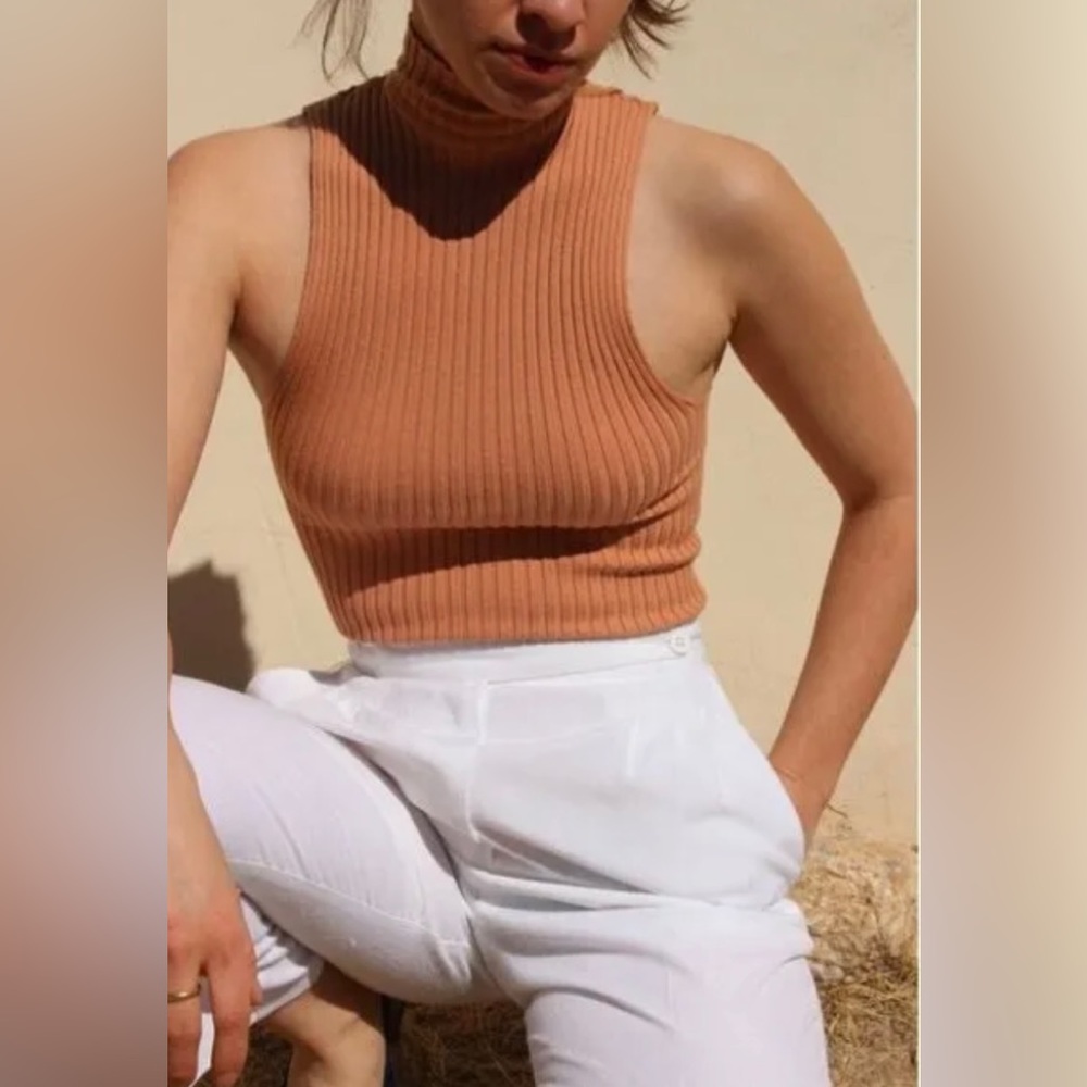 Giu Giu Nonna Turtleneck Sleeveless Sweater